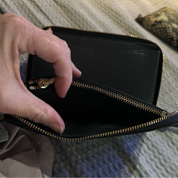 NWOT Coach Medium Zip Around Wallet Black Embossed Patent Leather - Picture 6 of 11